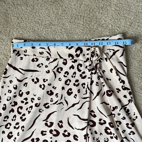 Nine West asymmetric hem Animal Print Wrap Skirt - Picture 4 of 6